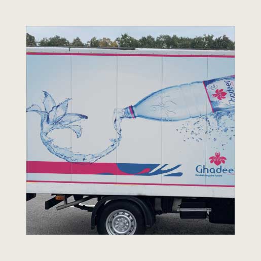 Реклама на автотранспорте воды «Ghadeer»
