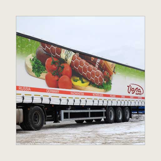 Реклама на тенте грузового автомобиля для сети магазинов «Йола-маркет»